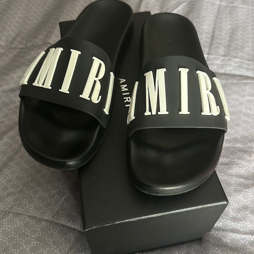 Amiri Slides